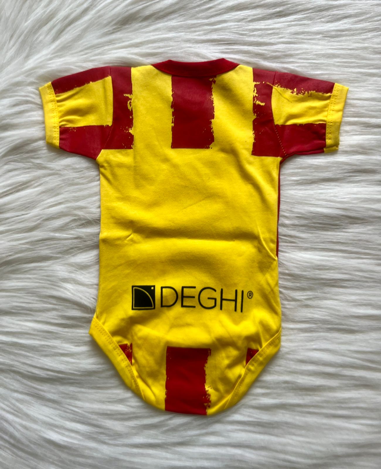 lecce home 22 back